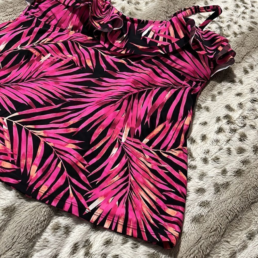 Island Escape Tankini - Picture 6 of 10